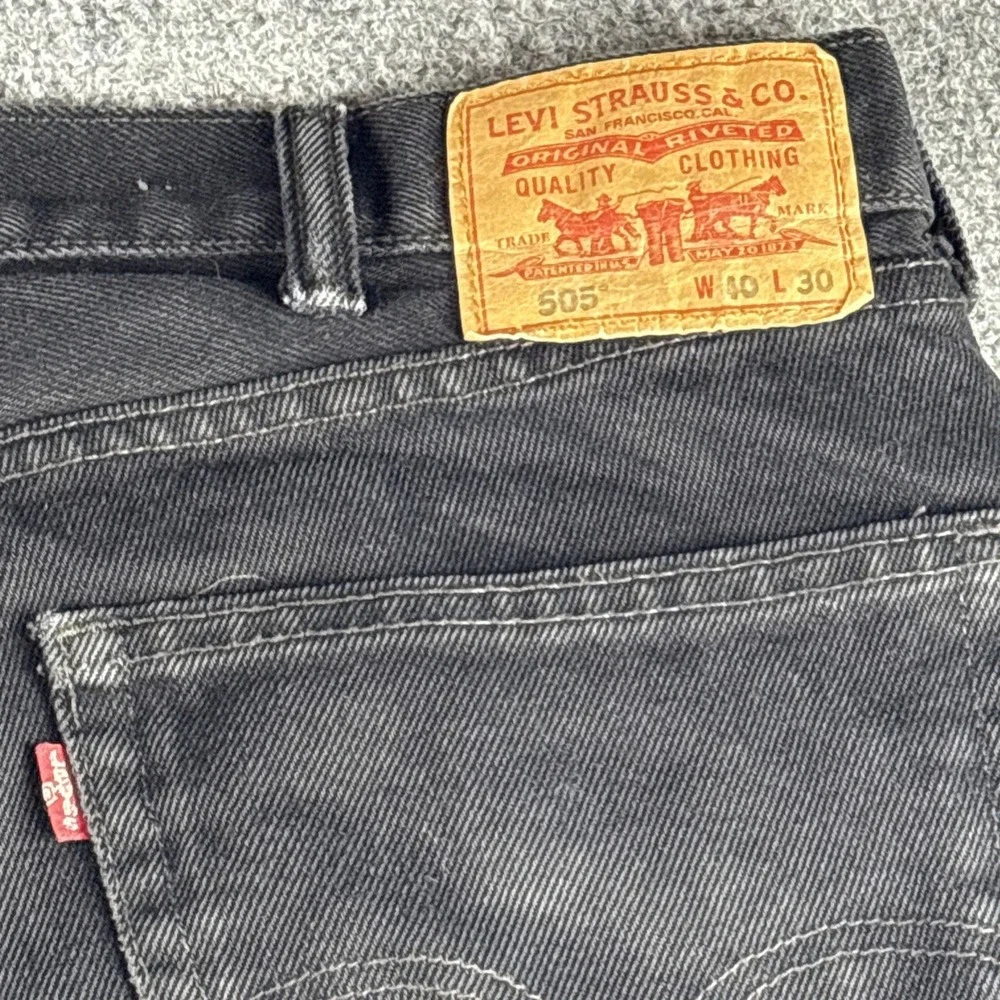 Levi's 505 Men's W40 L30 Black Denim Jeans Regular Fit Straight Leg Pants